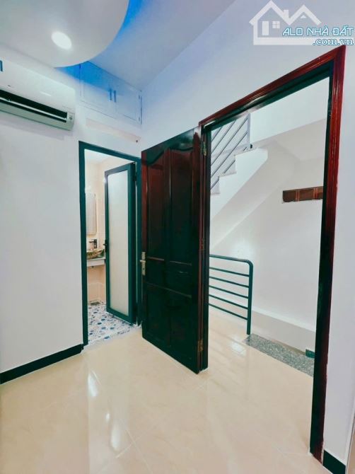 Nhà 4 tầng đúc BTCT 3 phòng ngủ Master gần Lotte Gò vấp đường số 8 P11 full nội thất - 2