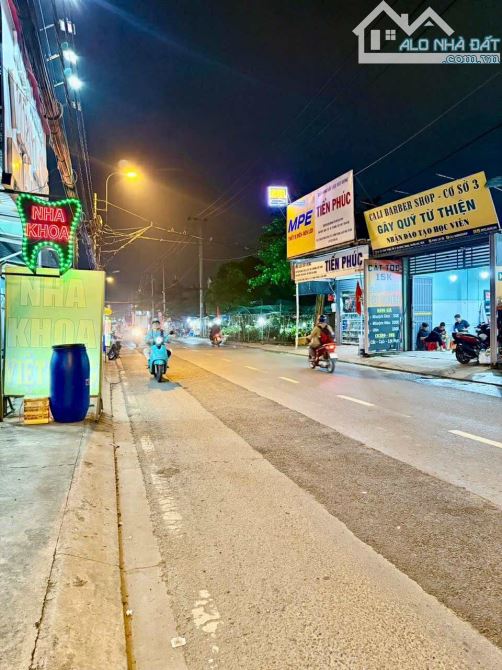 Bán Nhà Bùi Công Trừng Ngay Ngã 3 Đồn, 50m2, 2 Tầng, Đường 5m xe hơi ngủ trước nhà. - 2