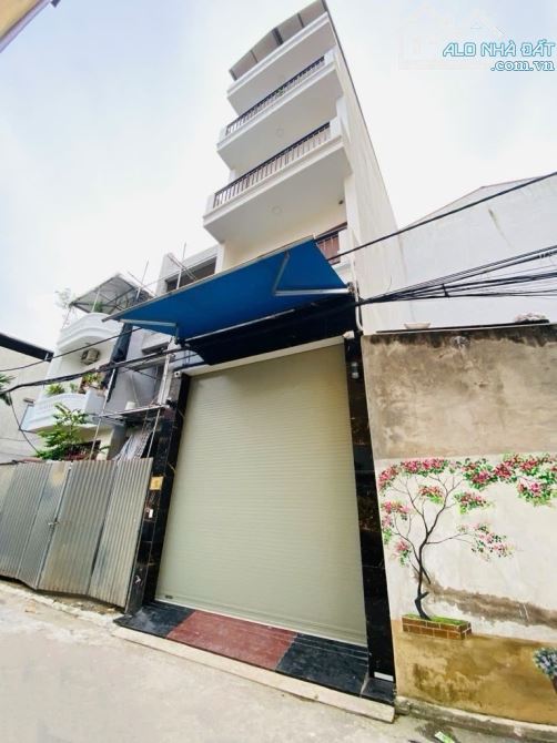 VIỆT HƯNG LONG BIÊN - NGON BỔ RẺ - QUY HOẠCH ỔN ĐỊNH - VỊ TRÍ ĐẮC ĐỊA - TRUNG TÂM HÀNH CHÍ - 2