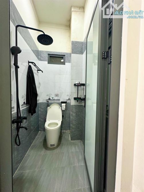 NHÀ 1 TRỆT 1 LẦU HẺM CẤP 1 LÊ DUẨN - DT: 6x13,5m - H: ĐÔNG BẮC - Tc: 100% - 3,5 TỶ - 2