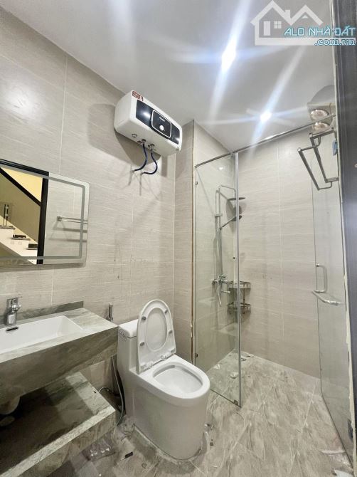 Bán nhà 3 tầng gần ngay ngã 3 Sở Dầu, Hùng Vương, Hồng Bàng giá 2,75 tỷ - 2