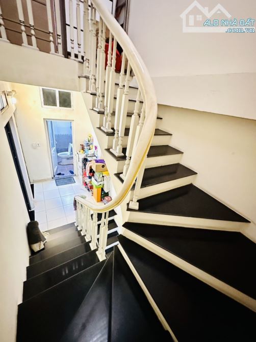 🏠 Phân lô Đông Ngạc, nội thất VIP, 33m2 Mt 4m giá chỉ 5.6 tỷ, 10m ô tô tránh, lô góc - 2