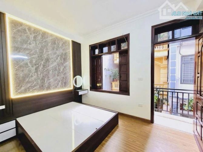 📍9 tỷ. Nhà đẹp NGUYỄN HOÀNG, 42m2, MT rộng, 2 thoáng, 4 ngủ, ngõ thông, gần ô tô. - 2