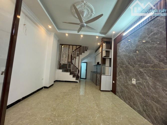🏡 NHÀ MỚI LÔ GÓC – TRUNG TÂM PHÚC LỢI – Ô TÔ ĐỖ CỬA – GIÁ CHỈ 5.5 TỶ - 2