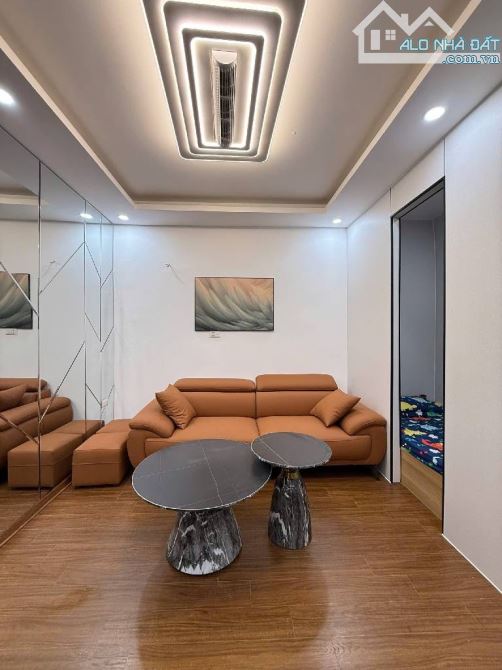 Bán căn hộ Tập Thể Phố Lê Quý Đôn Hai Bà Trưng 50m2- Siêu hiếm- Căn hộ mặt phố - Giá 2.85 - 2