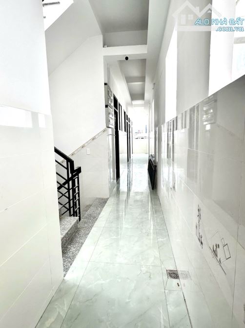 CĂN HỘ DỊCH VỤ - TÂN PHÚ - THU NHẬP 140TR/ THÁNG - HẦM - THANG MÁY - DT 280M - NGANG LỚN G - 2