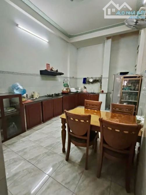 Nhà mặt tiền Bác Ái, 66m2, 4 tầng, 4PN, nhà kiên cố, Chỉ 10.5 tỷ TL - 2