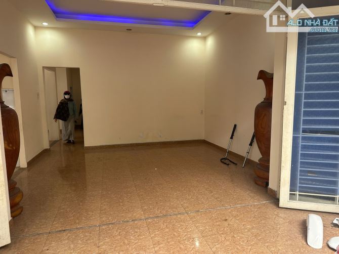 Bán nhà MẶT TIỀN Kinh Doanh đa ngành,Ngang Khủng 8.2M,gần Vincom 550 - 2