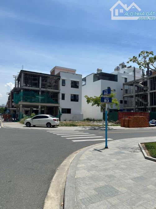 Bán lô góc view công viên đường A2 KĐT VCN Phước Long 2 , Nha Trang - 2
