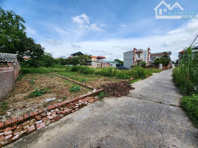 Bán 74m2 phường Song Liễu, cạnh dự án Hồng Hạc, view hồ, đường ô tô thông - 2