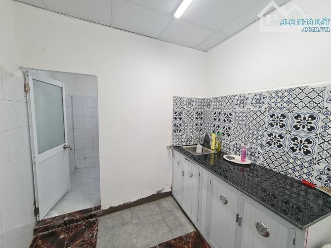 Nhà đẹp giá rẻ,khu trung tâm Sơn Trà cách sông Hàn 200m - 2