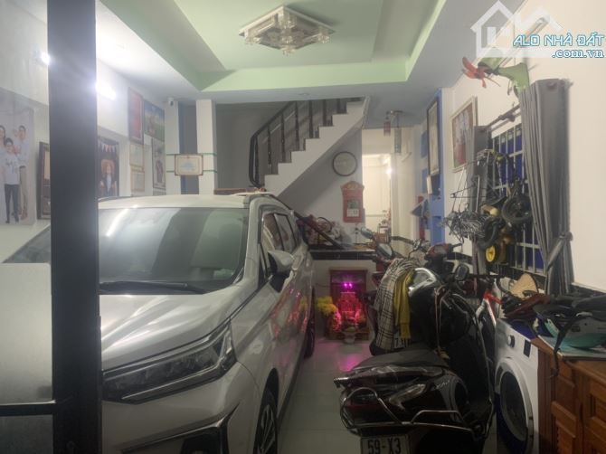 “GẤP BÁN GIẢM 1,1 TỶ , NHÀ MỚI ĐẸP HAI TẦNG HBC, 160M2(4.1❌16M)4PN, HXH-SÁT GIGAMALL  N.H. - 2
