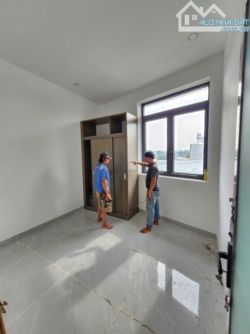 Bán nhà 2 mặt tiền chỉ 3,18 tỷ gần đường Thủ Khoa Huân p.Thuận Giao, Tp.Thuận An M6940 - 2