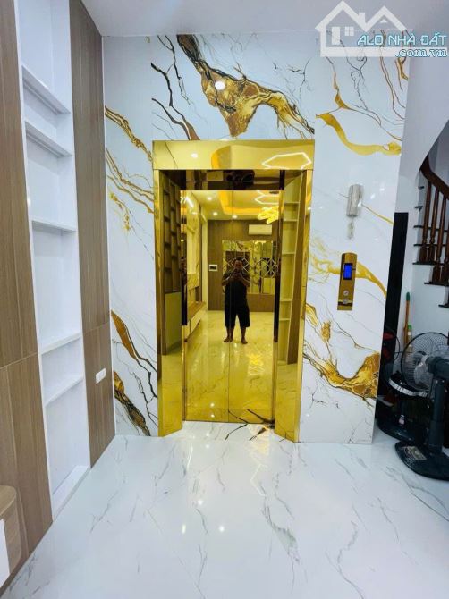 Bán Nhà 7 Tầng Thang Máy- 45m2- Nguyễn Lương Bằng- Ô Tô Đỗ Cổng, Gần Hồ Đắc Di - 10.2 Tỷ - 2