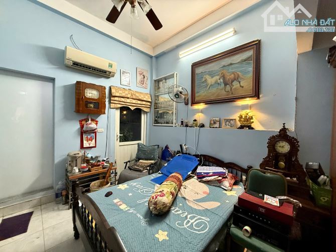 Bán nhà mặt phố Đông Các, Đống Đa, Kinh doanh, Ô tô đỗ cửa, sầm uất ngày đêm, 85m²x5 tầng, - 2