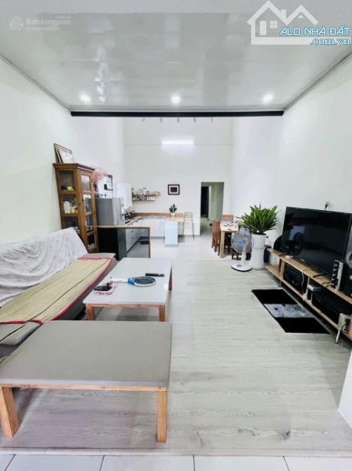 Nhà Phạm Thế Hiển, Q. 8 - 4.5x20m, 2 tầng, 4 PN - sổ hồng riêng chỉ 4.xx tỷ - 2