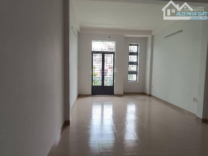 BÁN NHÀ MẶT PHỐ GẦN TRƯỜNG HỌC, 5 TẦNG (4x16M) - ĐƯỜNG 24M- TẠ QUANG BỬU, QUẬN 8 - CHỈ 17 - 2