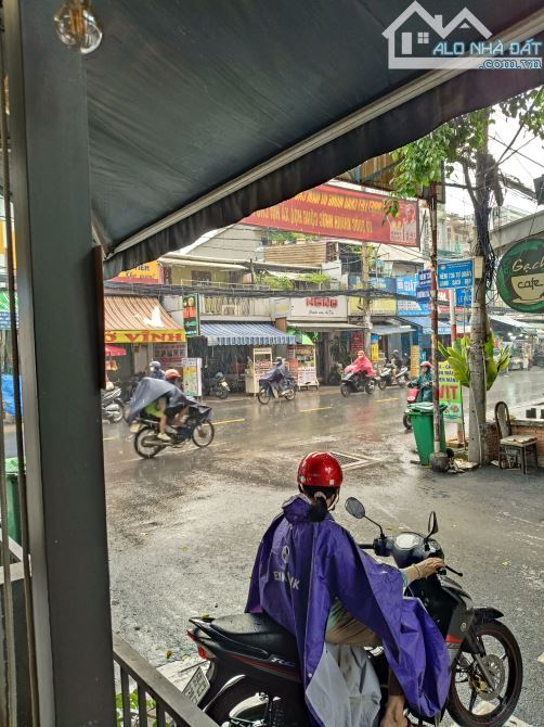 Nhà cấp 4 gác lửng Lê Đức Thọ gần chợ xóm mới diện tích 4m*18m - 2