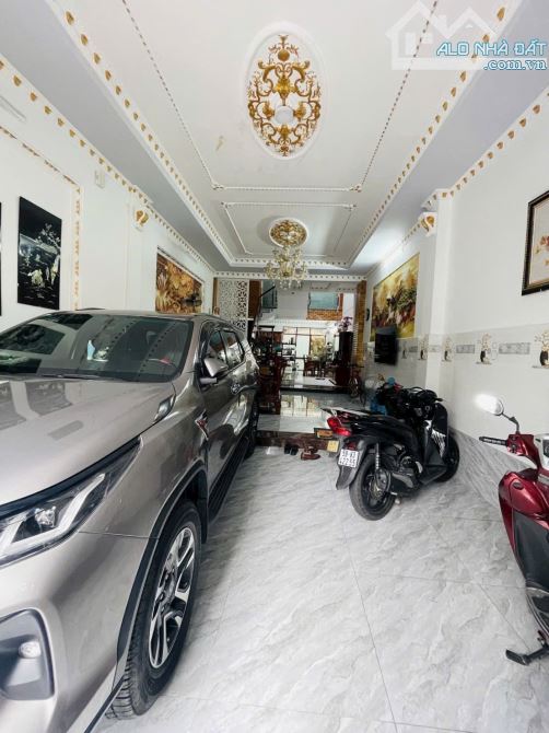 BIỆT THỰ 5 TẦNG BTCT – 308m² – CHỈ 8.5 TỶ – SHR lHẻm 973 Nguyễn Ảnh Thủ, P. Tân Chánh Hiệp - 2