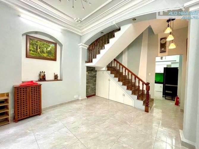 GIẢM 4,5 TỶ - HẺM XE HƠI 7 CHỖ VÔ NHÀ - KHU SIÊU VIP PHAN XÍCH LONG, PHAN ĐÌNH PHÙNG - PN. - 2