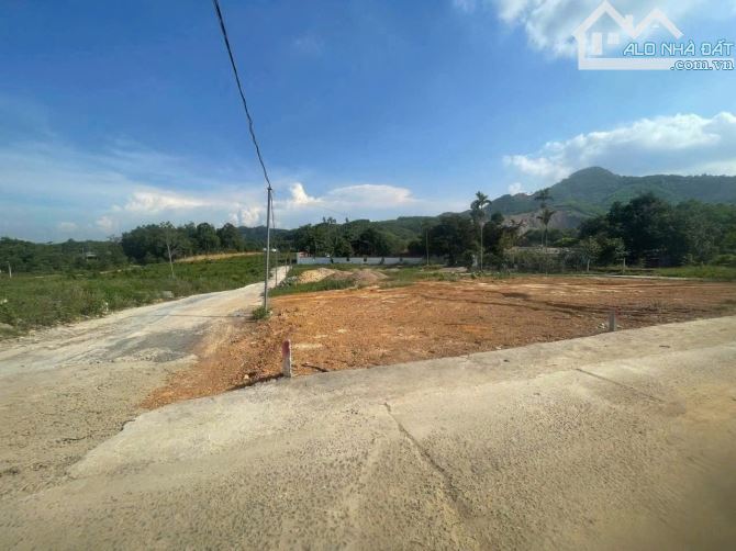 📌📌📌LÀM VIỆC TRỰC TIẾP GIÁ TỐT !!! bán lô đất  thôn Xuân phú - xã Hòa Sơn - 2