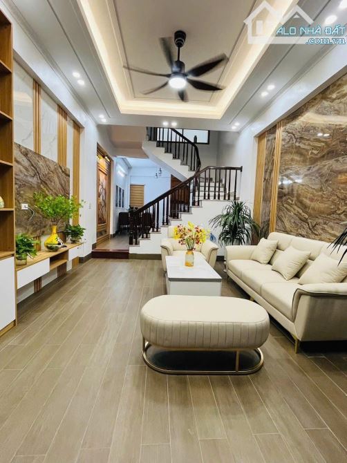 Bán căn nhà ngõ 2 oto tránh nhau đường Ngô Quyền, TP HD, 63m2, 4 tầng, 4 ngủ, chỉ 4.68 tỷ - 2