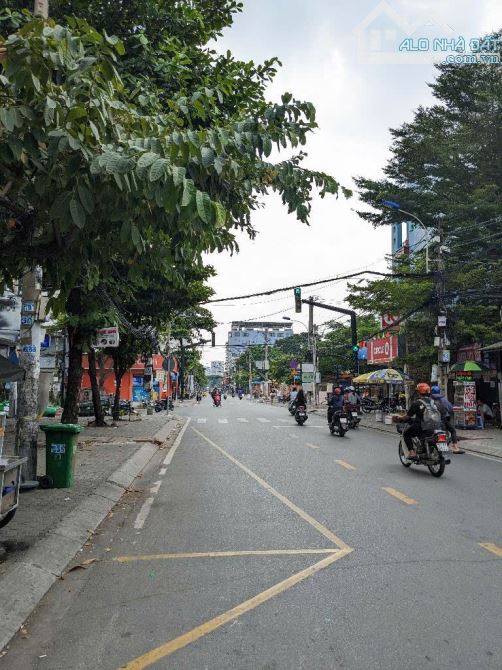 🏢 BÁN ĐẤT MẶT PHỐ LÂM VĂN BỀN, TÂN KIỂNG, QUẬN 7 - 140tr/m2 - NGANG 8M🏢 - 2