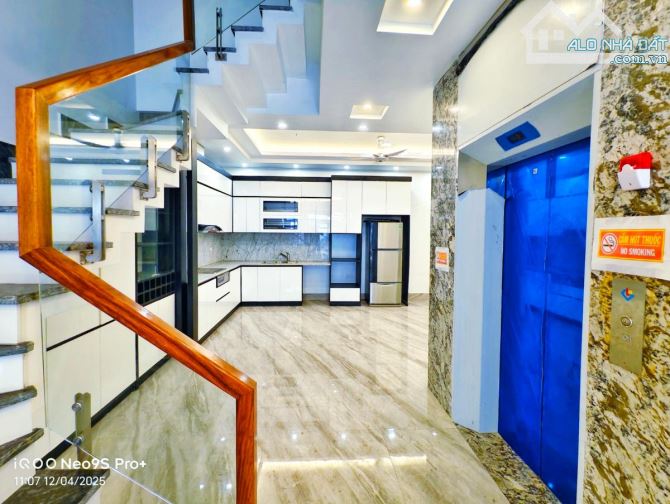 BÁN NHÀ LÝ SƠN, LONG BIÊN 101m² - 6T - Mt: 5,2m - 19,6 Tỷ, THANG MÁY 750kg, Ô TÔ 16 CHỖ - 2
