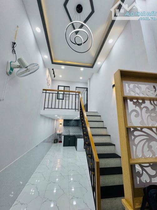 Bán nhà giáp Chợ Bình Trị Đông, 26m2, giá 2 tỷ x - 3