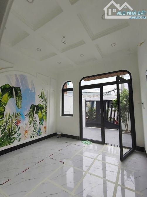 Nhà đẹp phường Long Châu cách trung tâm hành chính 300m - 3