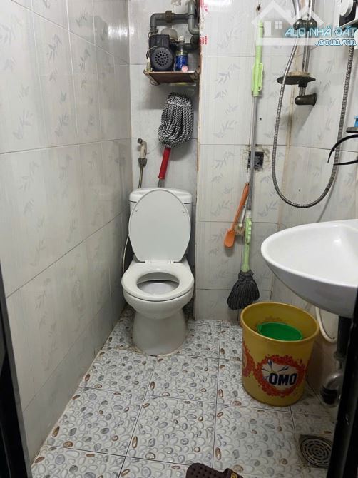 bán nhà 2 tầng HXH Nguyễn Thị Thập cạnh trung tâm hành chánh Q7; DTSD 60m2; SHR - 3