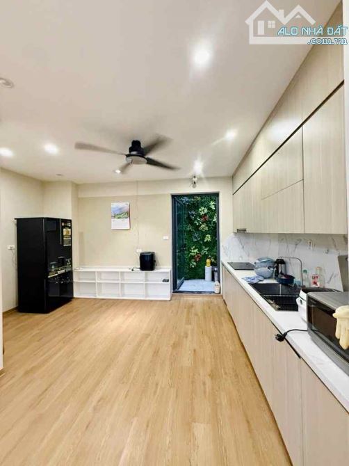 bán nhà Ngọc Lâm, 54m x 4 tầng, mặt tiền 5m, gara ôtô, kinh doanh, full nội thất - 3