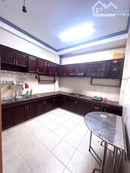 Quận 11-Nhà đẹp-Đường nhựa 8M-Tiện KD-Sát MT Lạc Long Quân-P3-40m2-5tầng-4PN - 3