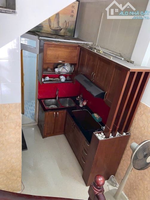 Quận Tân Bình-Nhà đẹp-Hẻm 4M-Giáp Q10-Sát MT Đất Thánh-P6-38m2-3tầng đúc BTCT-4PN - 3