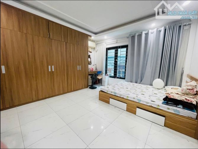 Bán nhà ngõ 788 Kim Giang,DT 30m2 x 7 tầng. Giá 8.8 tỷ - 3