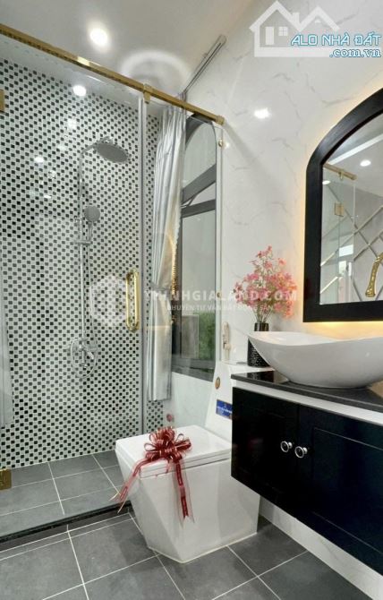 🏖️ BÁN NHÀ ĐẸP HOÀN CÔNG 1 TRỆT 3 LẦU GẦN BIỂN BÃI SAU – HẺM Ô TÔ – CHỈ 11.5 TỶ - 3