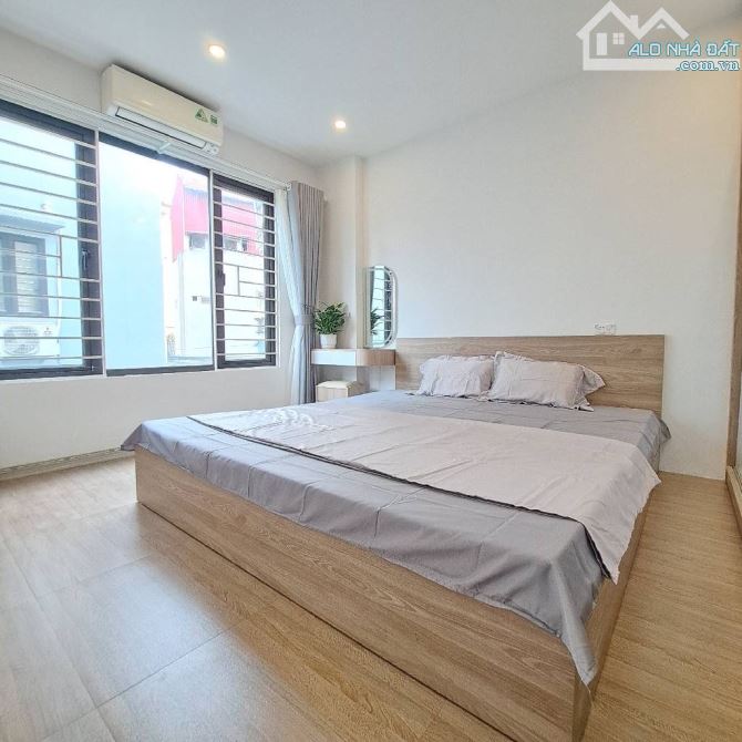 BÁN NHÀ 5 TẦNG BÁT KHỐI LONG BIÊN TẶNG FULL NỘI THẤT - CHỈ HƠN 5 TỶ XÍU - 3