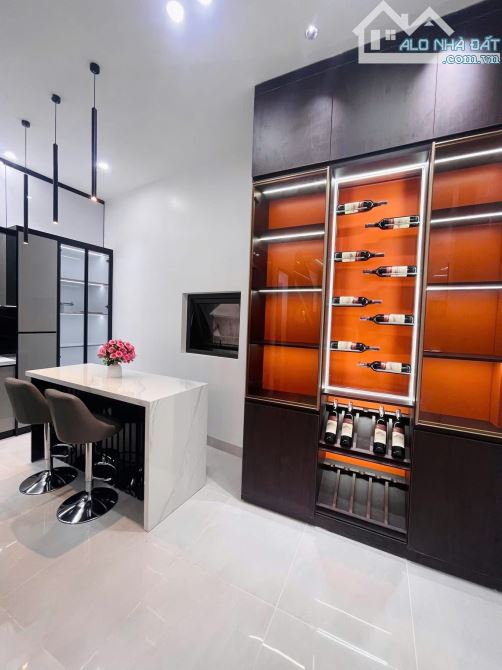🌺Nhà xây độc lập vị trí sát vỉa hè tại ngã 4 phố Tô Hiệu - Trần Nguyên Hãn. - 2