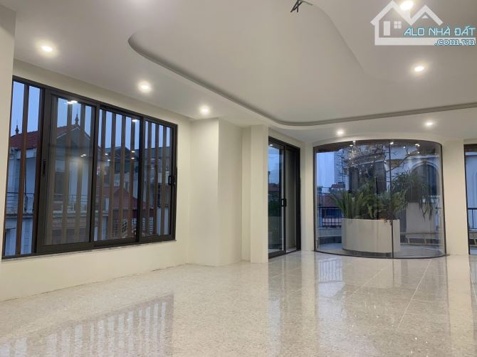 Sàn thông văn phòng 6 tầng hiện đại - tầng 1 cafe chill - 80m2 chỉ với 8.5 triệu - 3