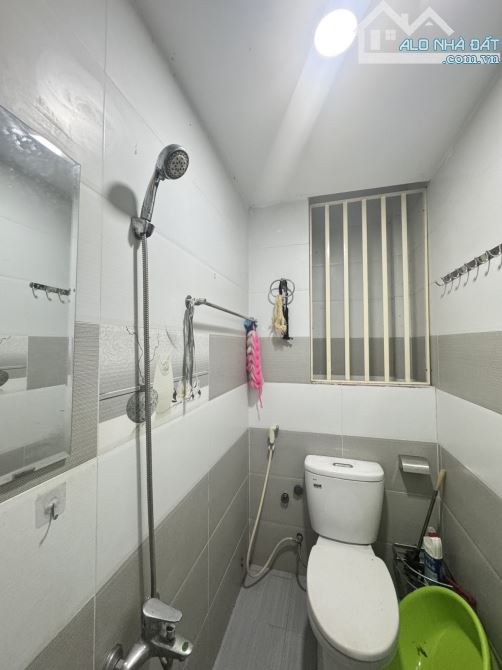 🌹BÁN NHÀ NGAY TRƯỜNG CĐ CÔNG THƯƠNG, PHƯỚC LONG B - 4 TẦNG - DT 4.1X13 5PN - HẺM NHỰA 5M - 3