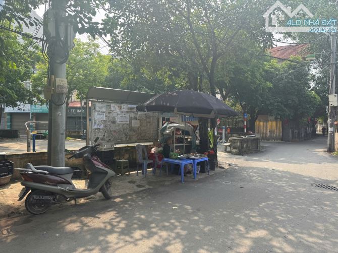 #Văn Trì - Bắc Từ Liêm Nhà 40m2 5 tầng mới kính coong - oto - an sinh đỉnh Dưới 7 tỷ - 3