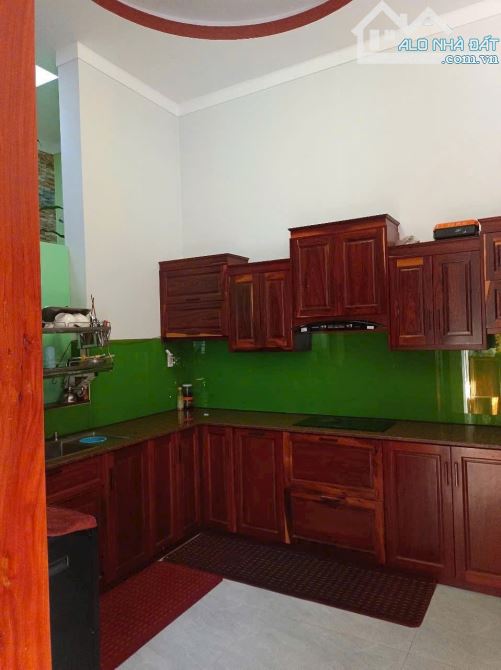 BÁN NHÀ MÁI THÁI ĐẸP HẺM RỘNG ĐỒNG KHỞI - DT: 10x33m - TC: 160% - H: ĐÔNG BẮC - 7,8 TỶ - 3