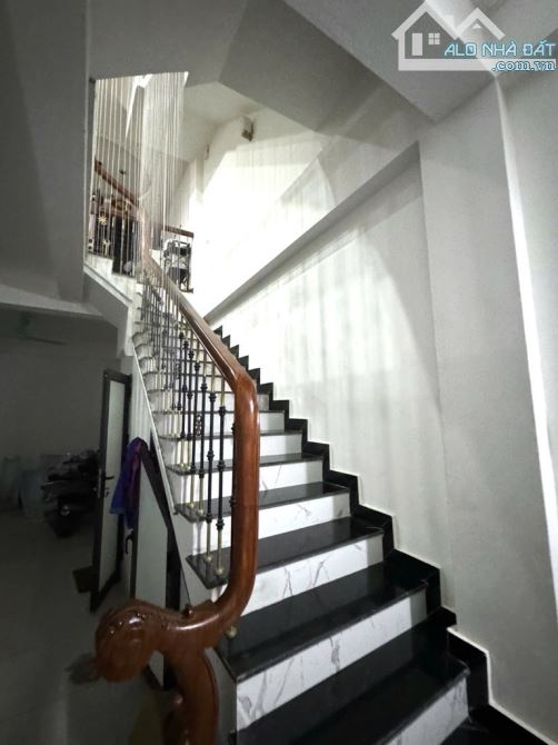 PHÂN LÔ - NGÕ THÔNG - Ô TÔ TRÁNH - VỈA HÈ - Ô TÔ VÀO NHÀ -- NHÀ ĐẸP Ở LUÔN - 3