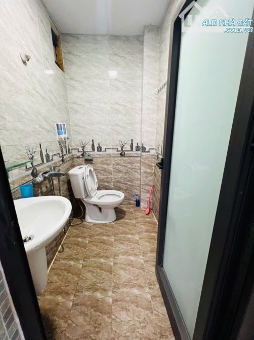 Rẻ nhất Kim Giang 35m, chỉ 6,05 tỷ. Cách ô tô 10m. Tiện ích bạt ngàn - 3
