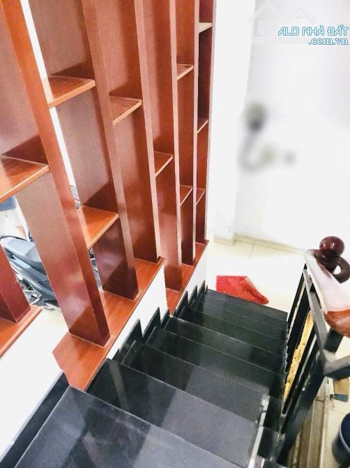Q7 4.1x15M 3 TẦNG 5PN CÁCH 50M RA MẶT TIỀN ĐƯỜNG LỚN TIỆN Ở VÀ CHO THUÊ 6.xT - 3