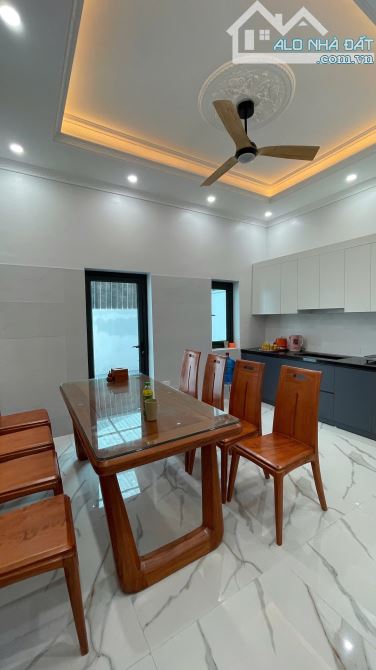 Bán nhà Phúc Đồng - Long Biên - gần hồ - DT 103m - 12.3 ti - 3