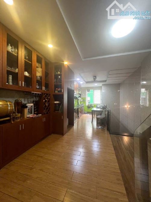 Bán nhà mặt tiền Nguyễn Văn Nghi, vị trí đẹp, gần chợ Gò Vấp, 102m2, 4 tầng, giá 23.8 tỷ - 3