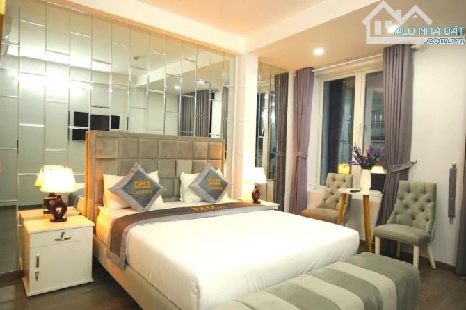 Bán khách sạn mặt tiền số 8 đường Phan Đình Phùng. KC: Hầm, 6 tầng. Tm. Tổng 23 phòng KD - 3