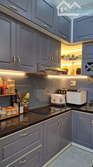 NHÀ ĐẸP 1 MÊ MỚI 98%, FULL NỘI THẤT HẺM 128 ĐỒNG KHỞI, BÁN GẤP GIÁ TỐT 3,95 TỶ - 3