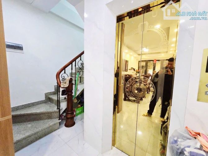 Bán nhà, còn mới, thang máy, full đồ, Đội Cấn, Ba Đình, dt: 35 m2, giá 10 tỷ 600 tr, - 3